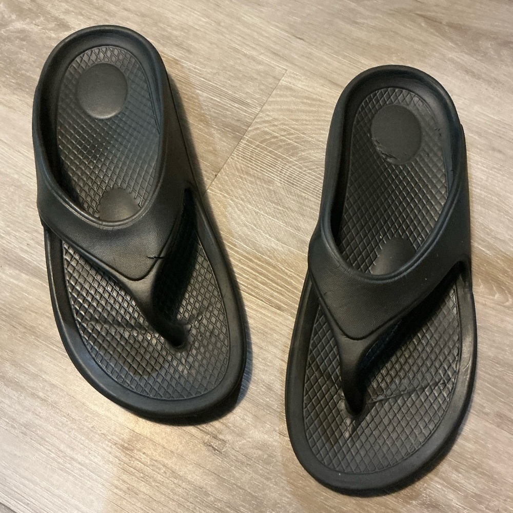 Men's Black Flip Flops